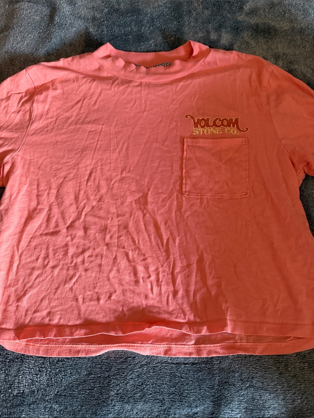 Volcom Coral Short-Sleeve Pocket Tee mid drift t-shirt